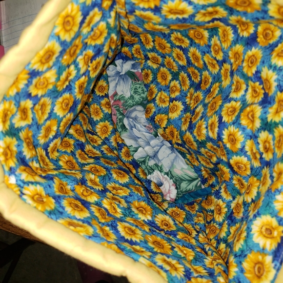 What a beautiful purse.. Finery with a Touch of the Past The BUTTERFLY PURSE. - Picture 3 of 11